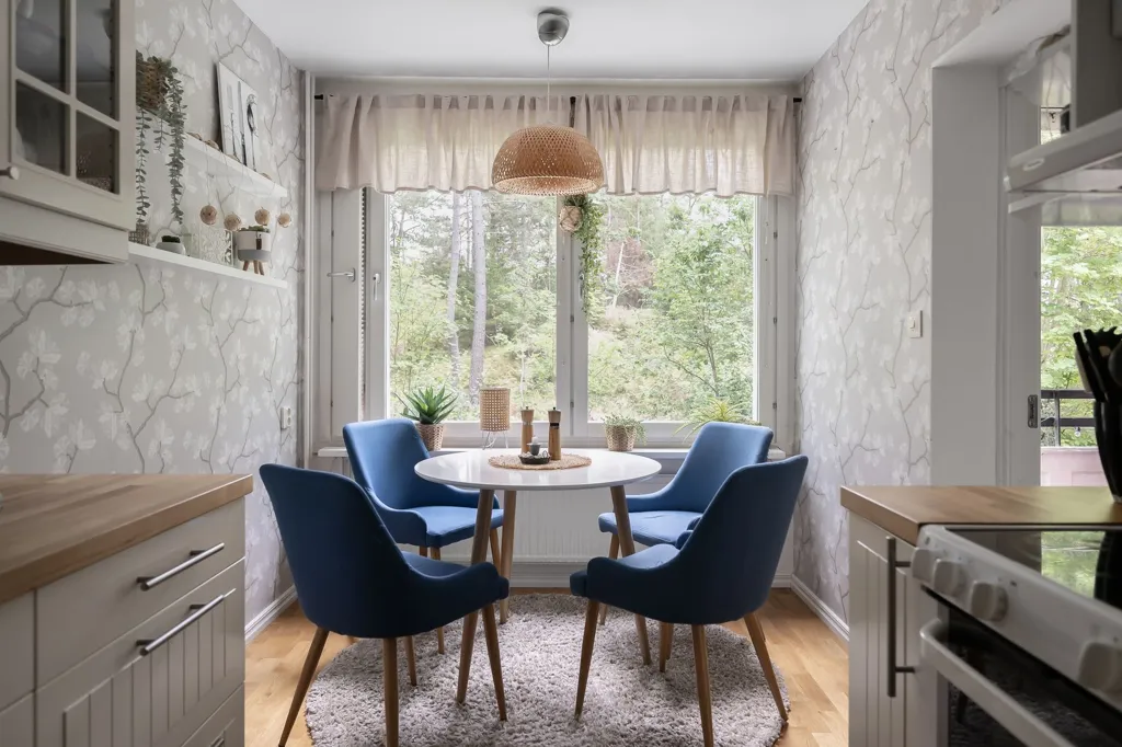 Sala da pranzo - Apartment with Forest View in Västerhaninge