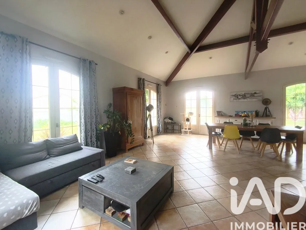Living Room - Detached House with Pool in Essarts-en-Bocage