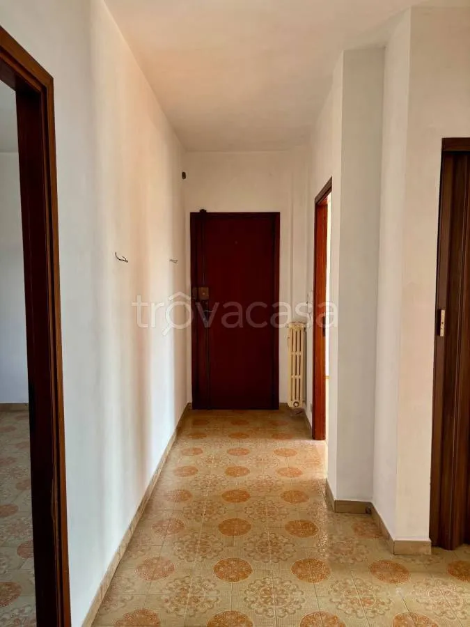 hallway_entrance