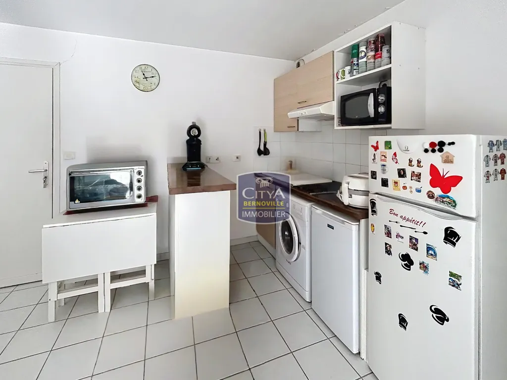 Cuisine - Appartement Récent avec Balcon à Grugies