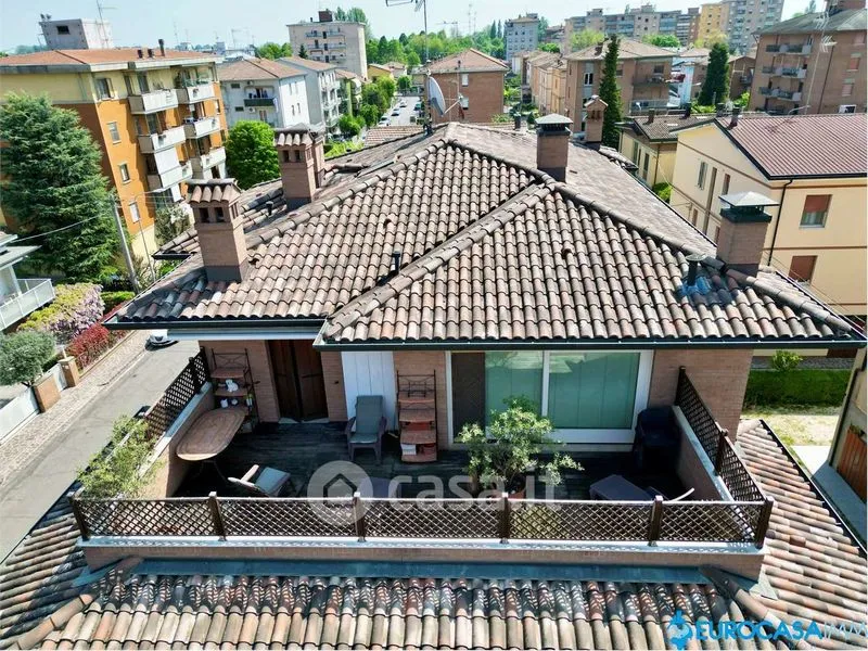 Vue aérienne - Prestigious Attico with Terraces in Carpi