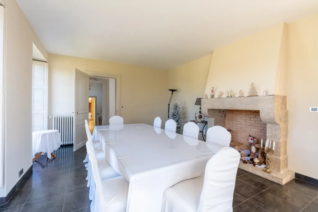 Salle à manger - Château du XVIIIe avec Domaine de 42 ha près de Nantes