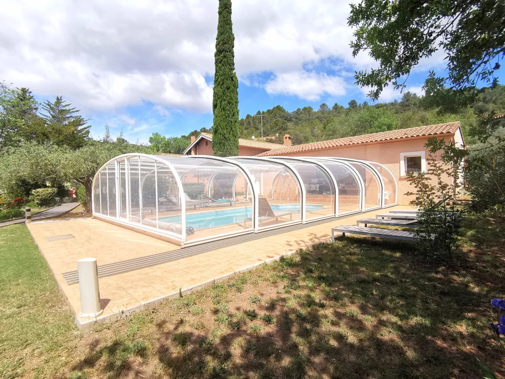 Piscine - Propriété avec 4 Gîtes et Piscine à Béziers