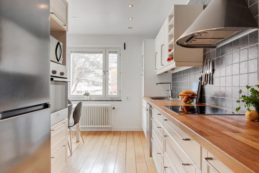 Köök - Apartment with Balcony in Söder, Gävle