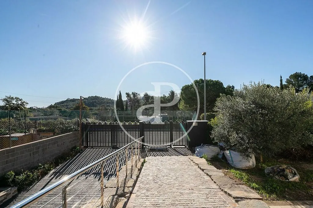 Extérieur - Contemporary Villa with Pool in Begues