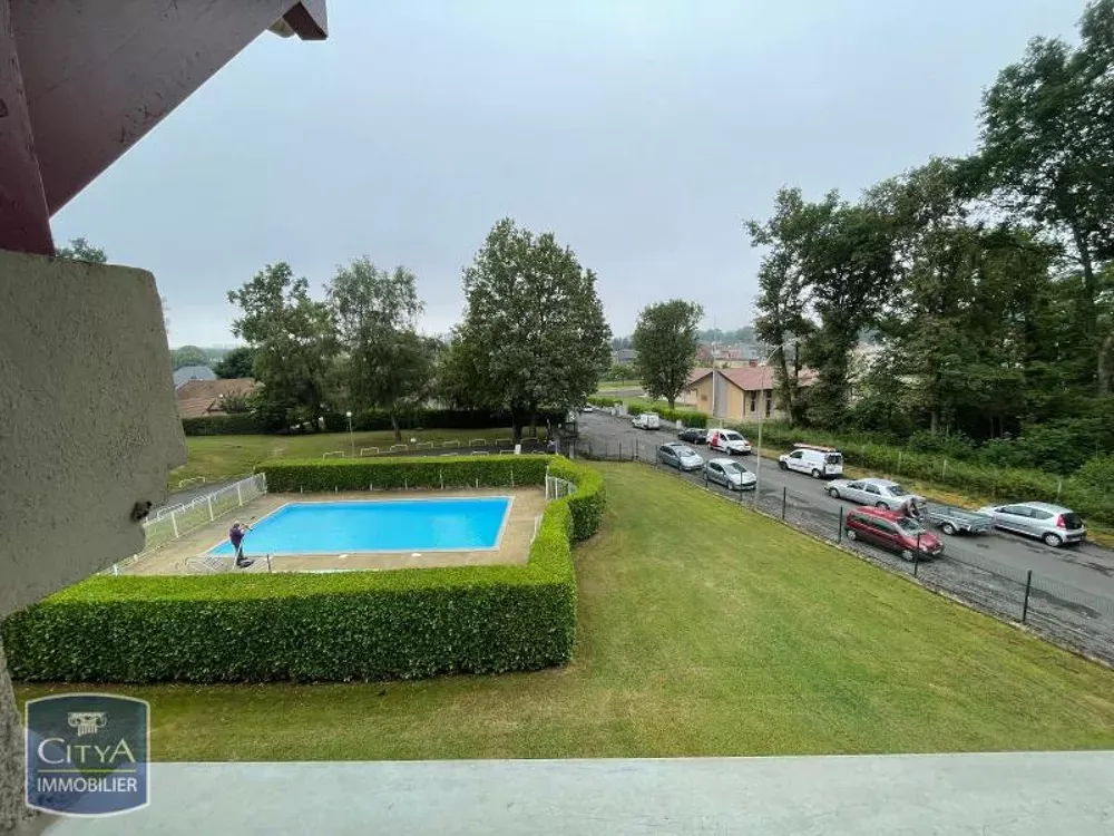 Rõdu - 1-Bedroom Apartment with Pool in Pau