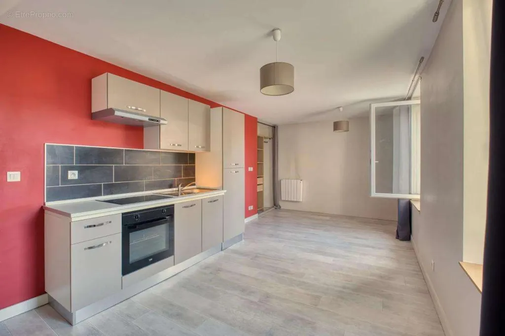 Köök - Rentable Building with 5 Leased Units in Nancy