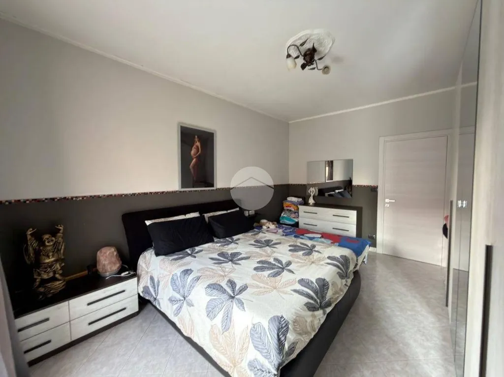 Chambres - Modernised Apartment with Veranda in Settimo Torinese
