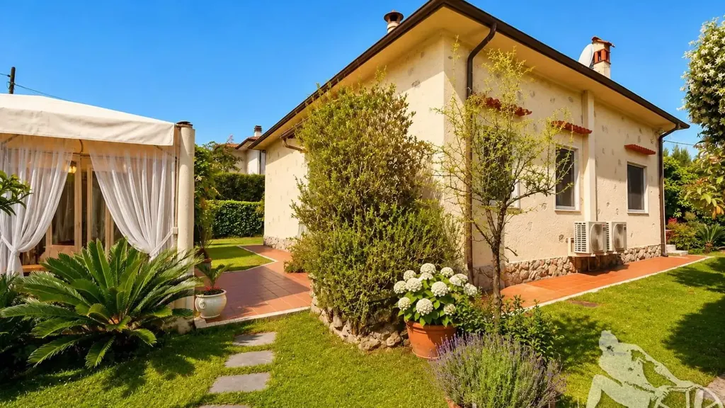 Jardin - Rustic Villa with Garden in Forte Dei Marmi