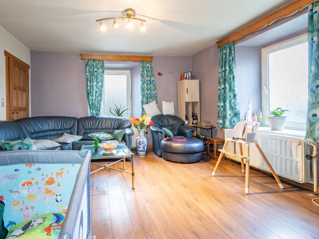 Séjour - Maison Semi-Détachée pour Développement d'Appartements à Lierneux