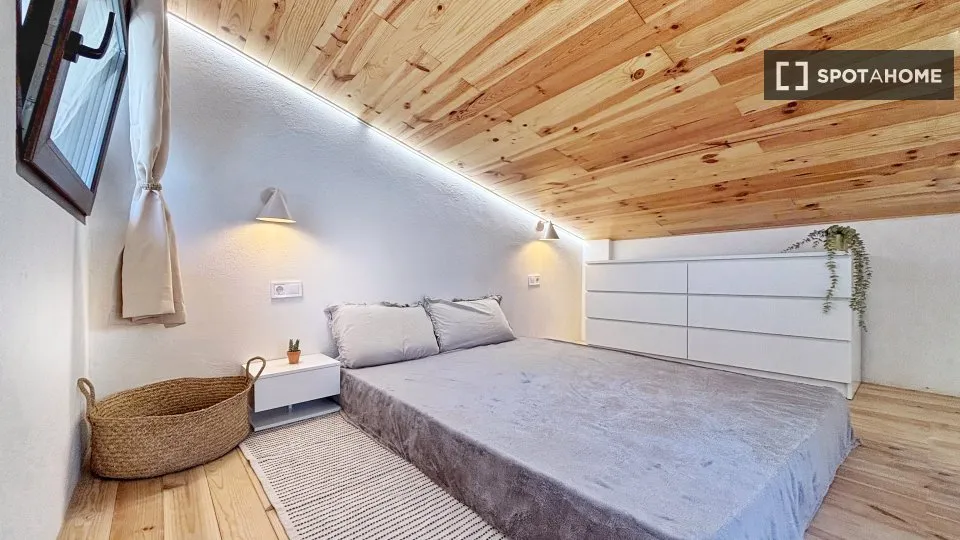 Chambres - Studio with Balcony in Valencia