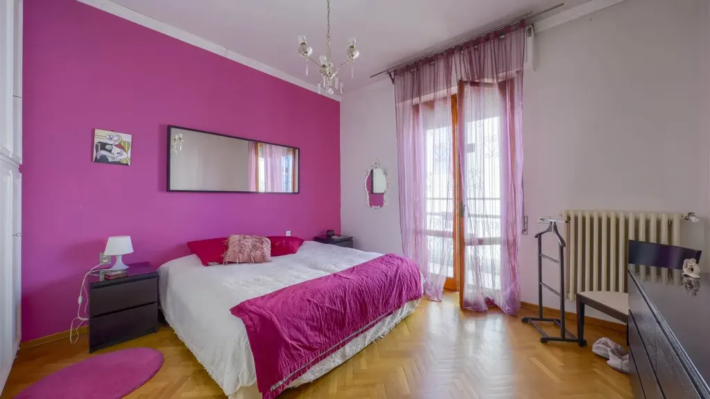 Bedrooms - Villa with Private Garden in Signa