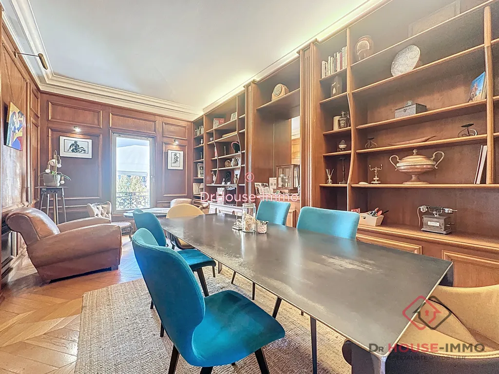 Dining Room - Duplex Apartment with Terrace in Périgueux