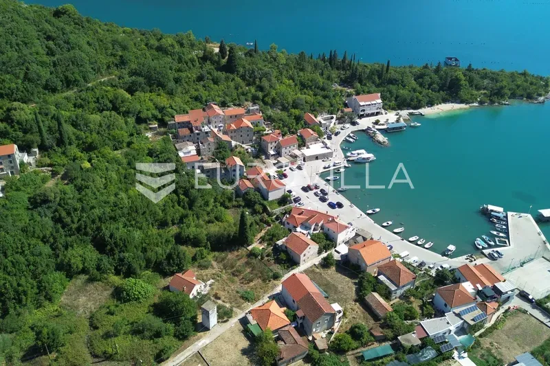 Õhuvaade - Building Plot with Sea View in Hodilje, Ston