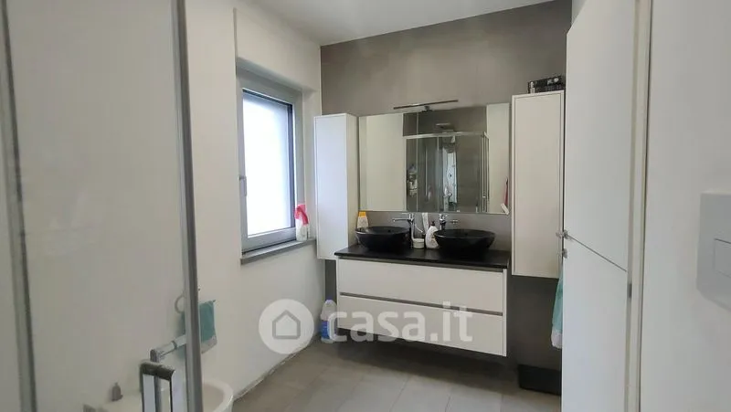 Bathrooms - Renovated Villa with Garden in Orsogna
