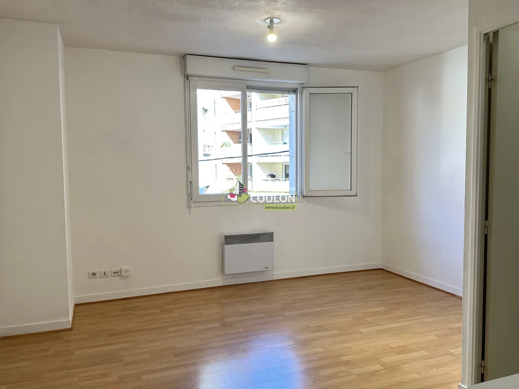 Toad - 1-Bedroom Flat with Garage in Quiet Building
