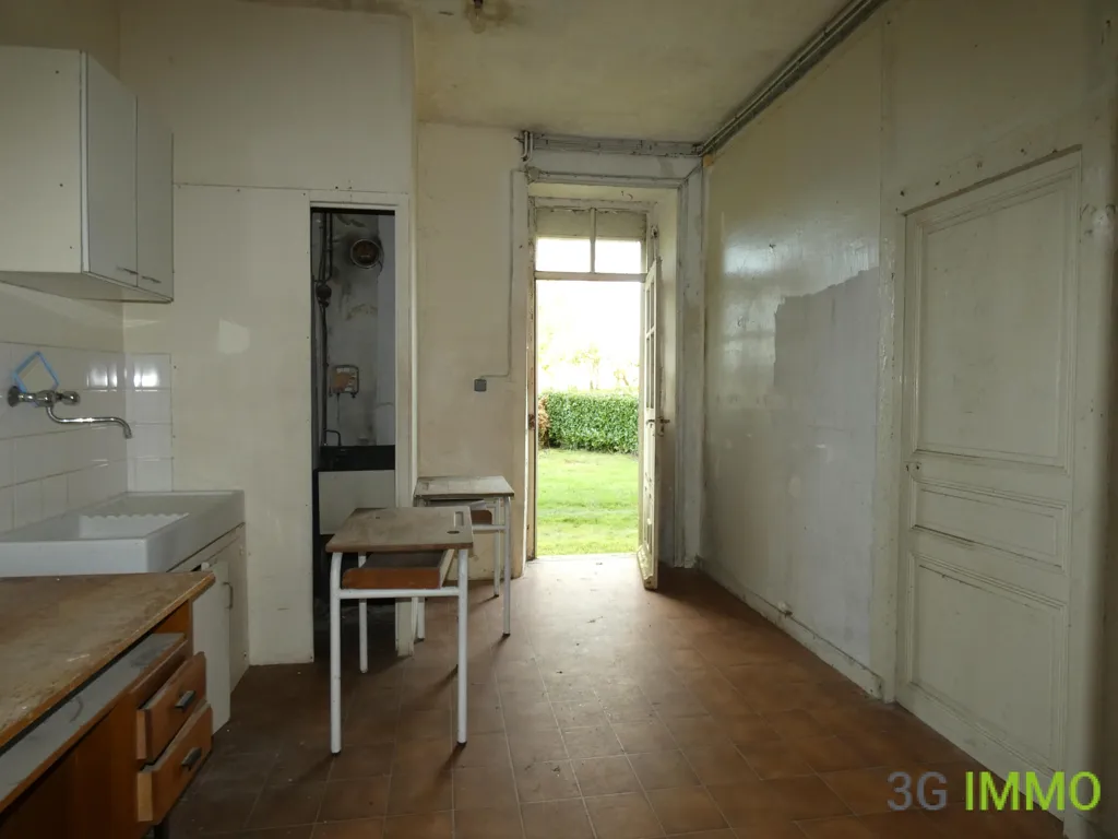 Cuisine - Maison de Bourg à Rénover à Trébrivan