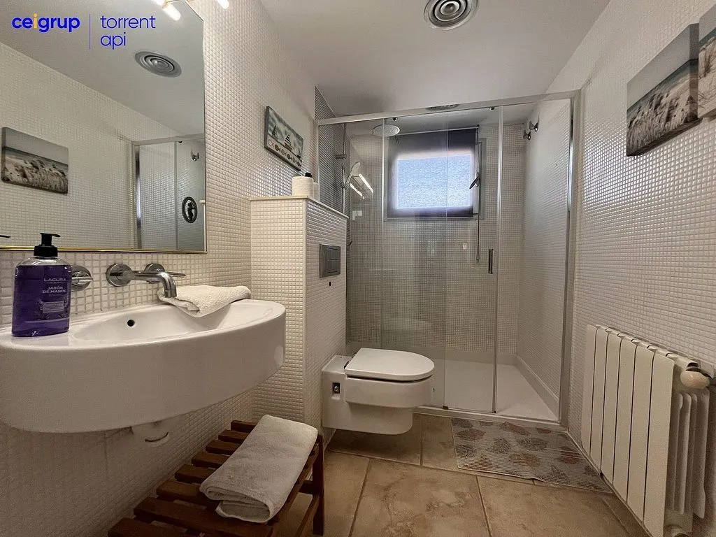 Salles de bain - Luxury Detached House with Pool in L'Escala