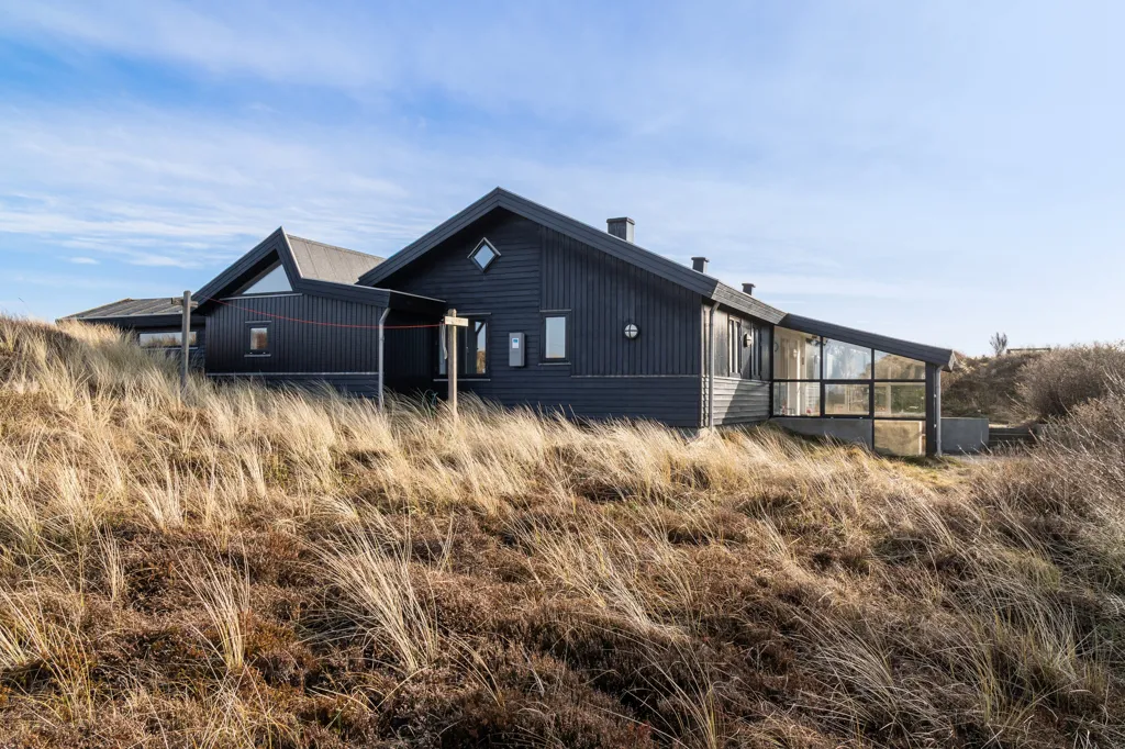 Välivaade - Cottage with Sea View in Søndervig