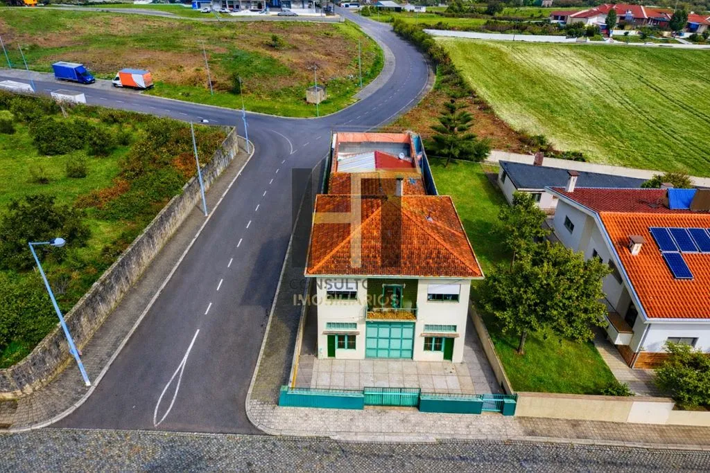 Õhuvaade - Versatile Property with Multiple Units in Castêlo da Maia