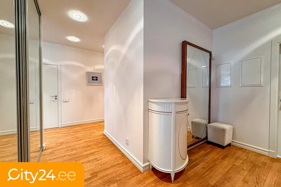 Esik - Modern Flat with Park View in Riga Centre