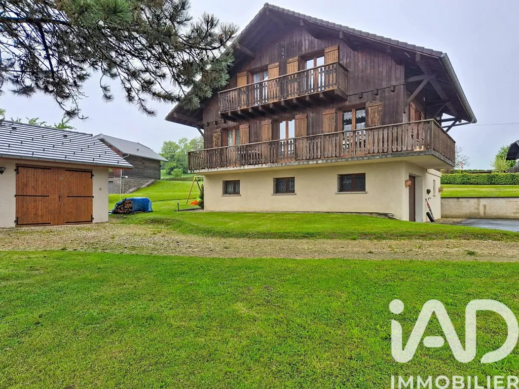 Välivaade - Character House with Mountain View in Evires