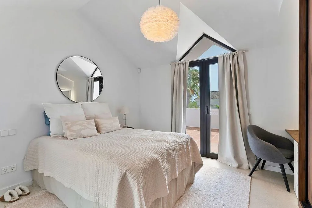Chambres - Luxury Villa with Pool in Nueva Andalucía