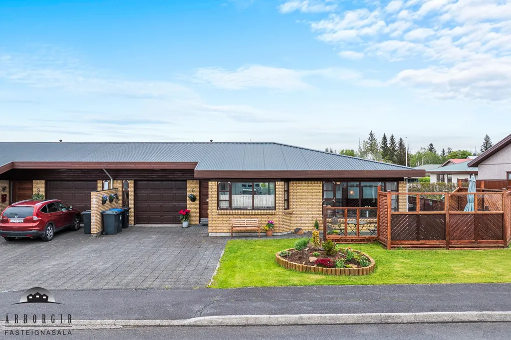Extérieur - Duplex with Garden in Selfoss
