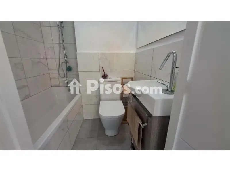 4 magamistoaga maja asukohas ES