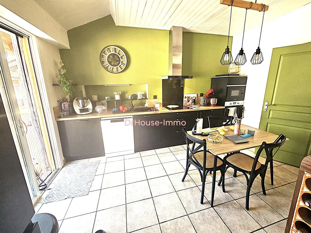 Cuisine - Maison de Charme avec Piscine à Saint-Léon-sur-l'Isle