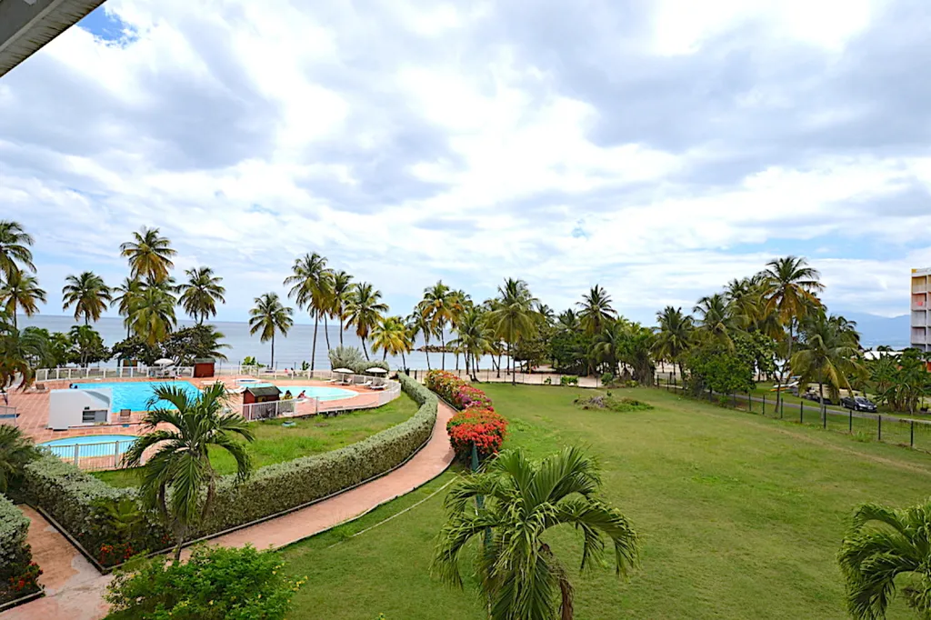 Jardin - T2 Duplex Moderne Vue Mer avec Accès Plage