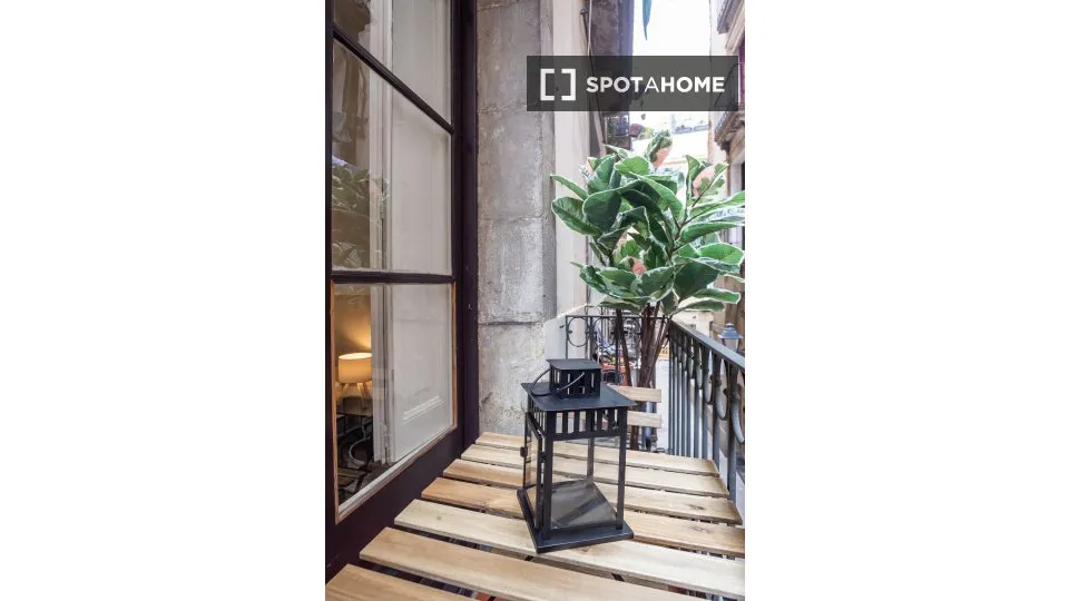 Balcone - Room in Shared Flat with Balcony in Barcelona