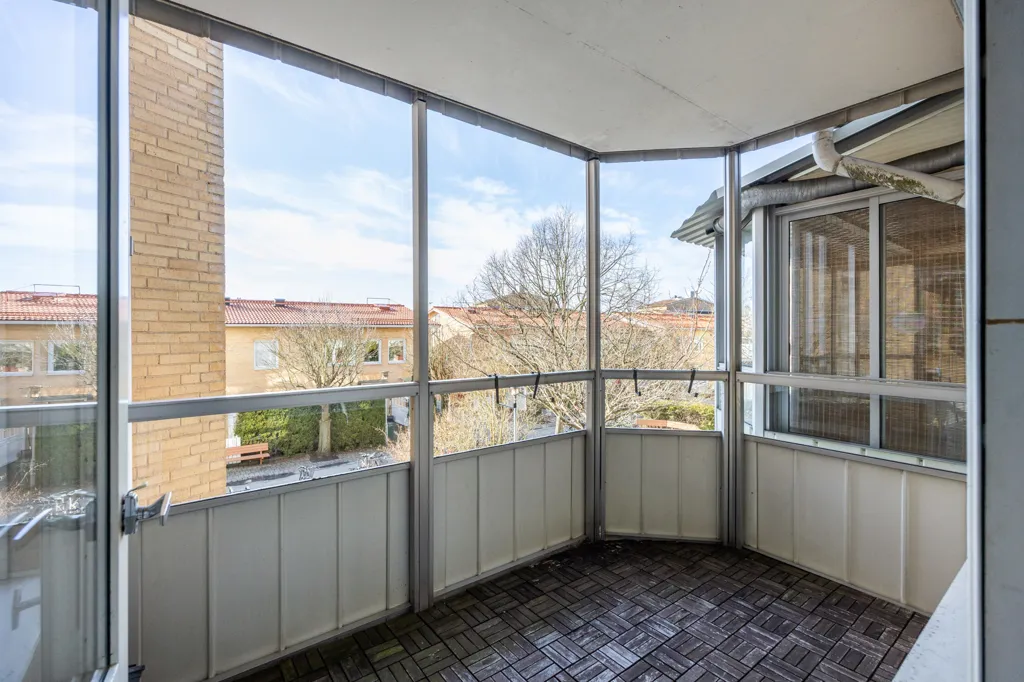 Rõdu - Modern Flat with South-Facing Balcony in Lund