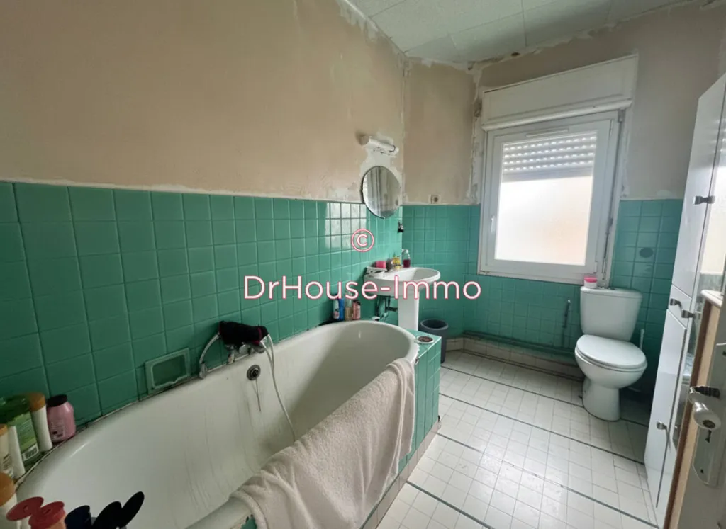 Salles de bain - Maison Rénovée avec Cour à Dax