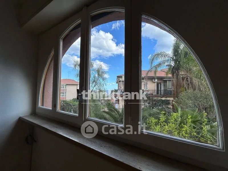 Toad - Apartment with Terrace in Acitrezza