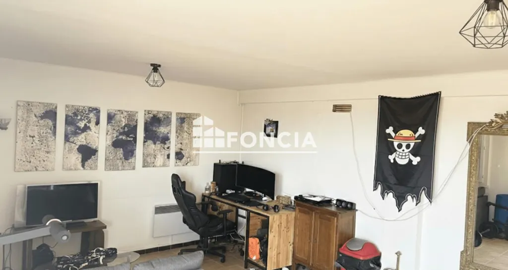 Soggiorno - Bright Apartment with Balcony in Draguignan