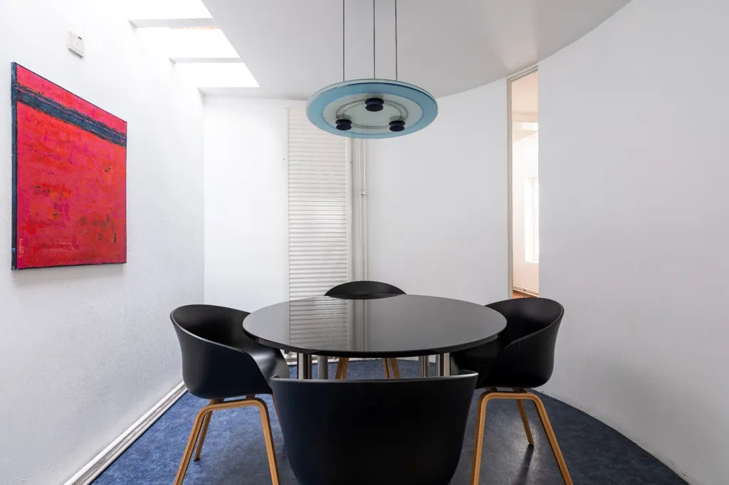 Söögituba - Commercial Property with Apartment in Turnhout Centre