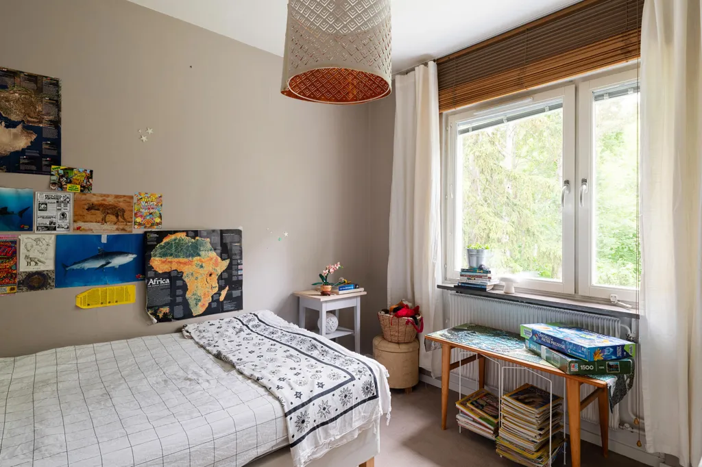 Chambres - Apartment with Balcony in Liseberg, Älvsjö
