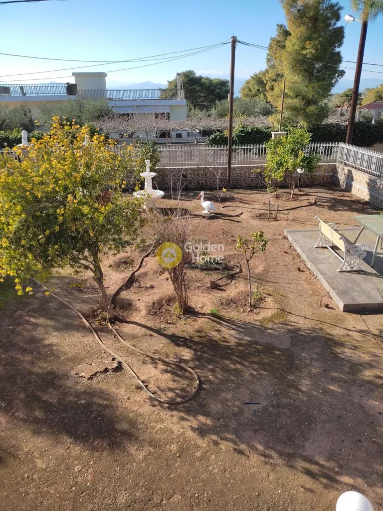 Jardin - Neoclassical Villa with Sea View in Loutraki