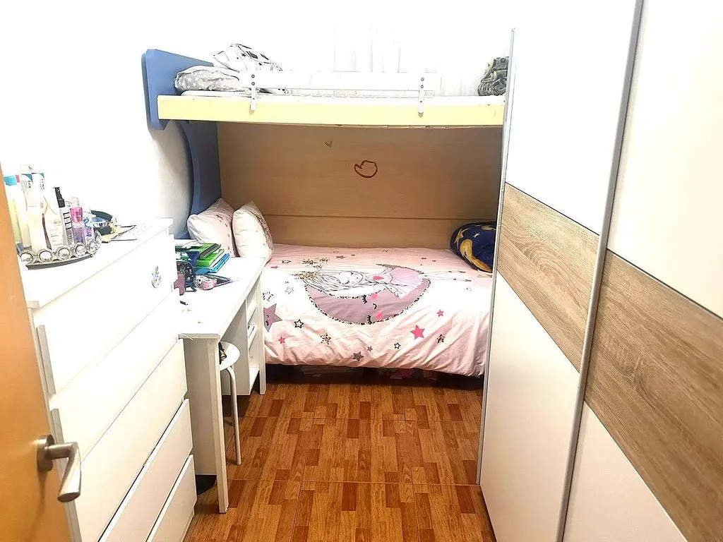 Camere da letto - 3-Bed Apartment with Balcony in Rubí