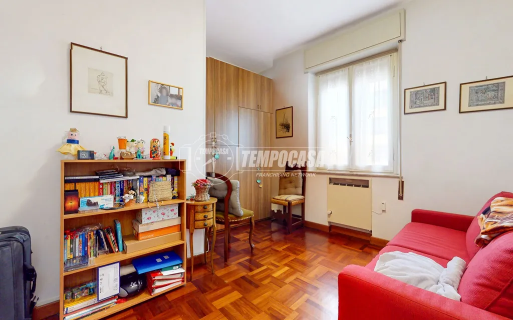 Living Room - Trilocale with Lake View in Mantua