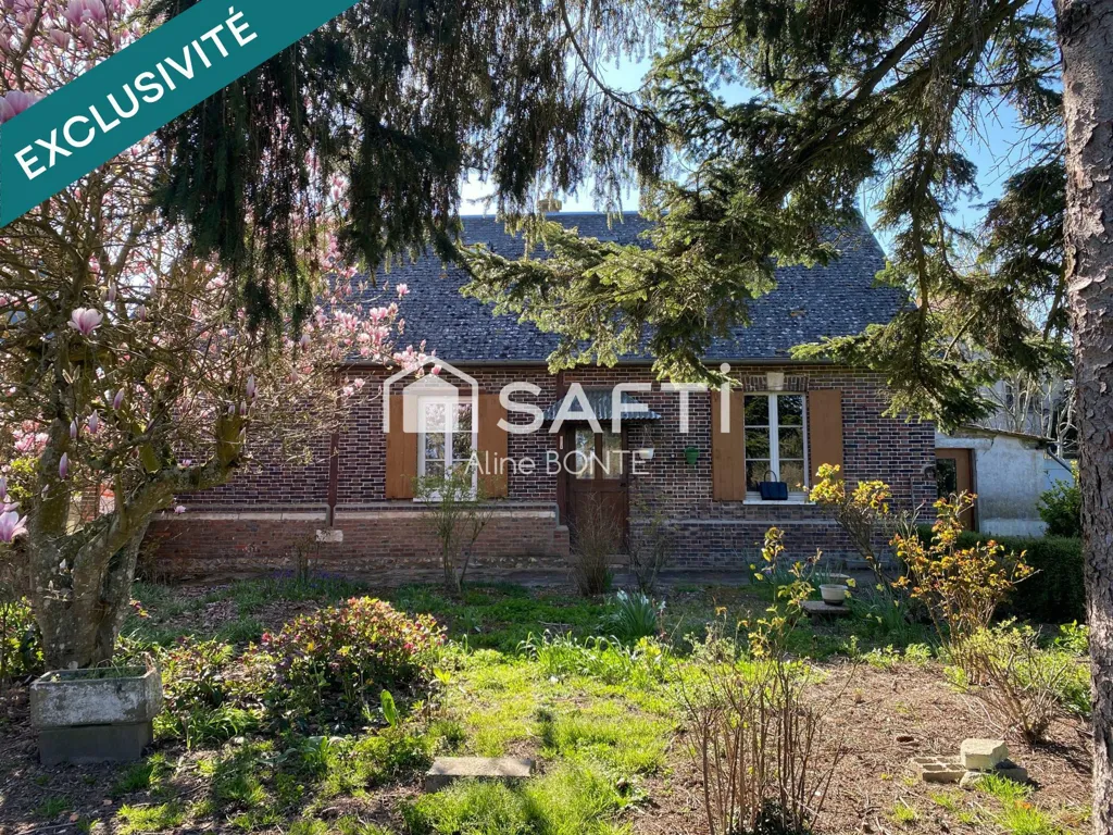 Giardino - Brick House with Outbuilding in Village Centre