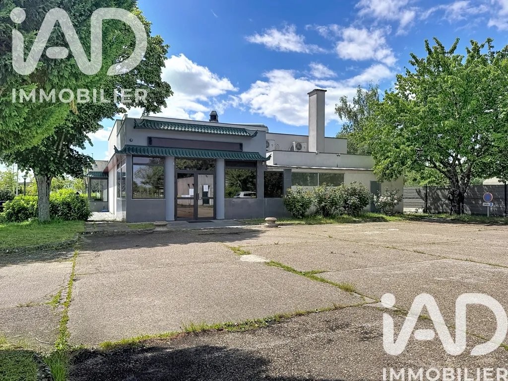 Välivaade - Mixed-Use Property with Commercial Potential in Gien