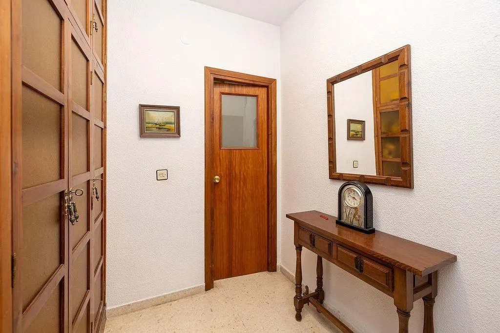 hallway_entrance
