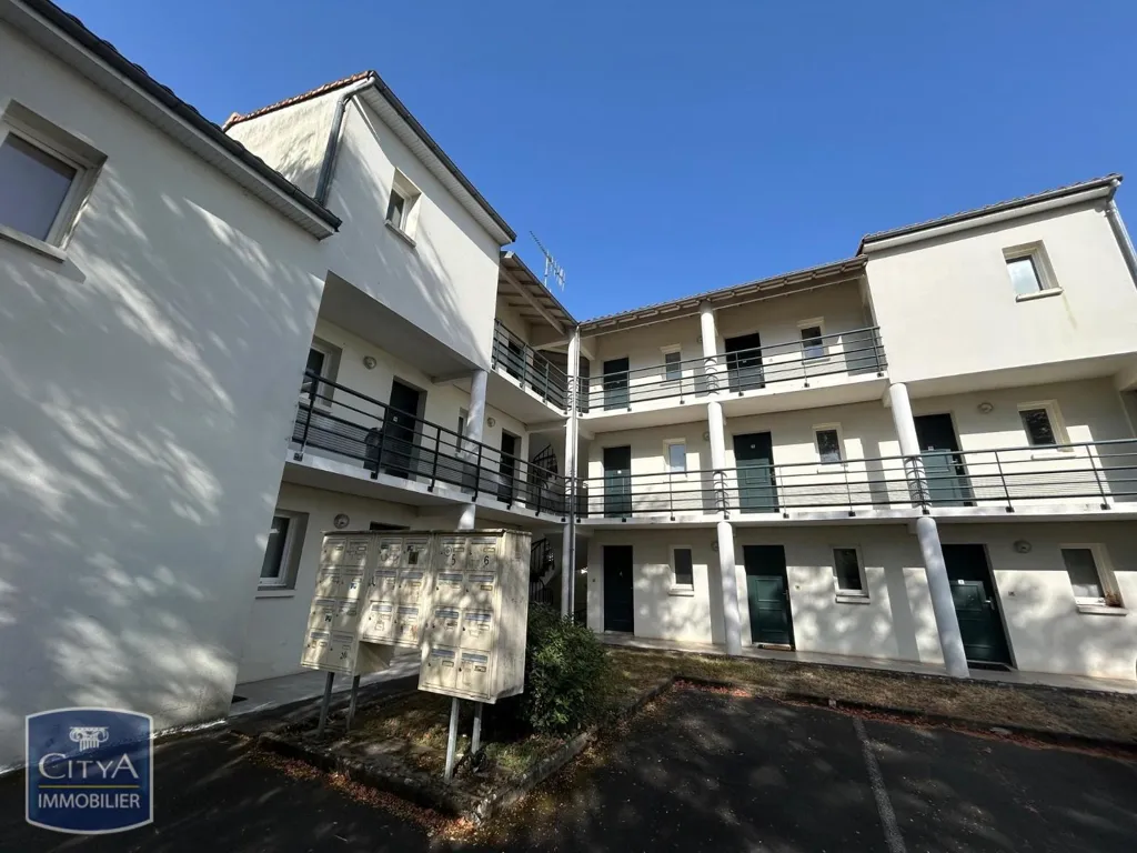 Välivaade - Studio with Parking in Niort