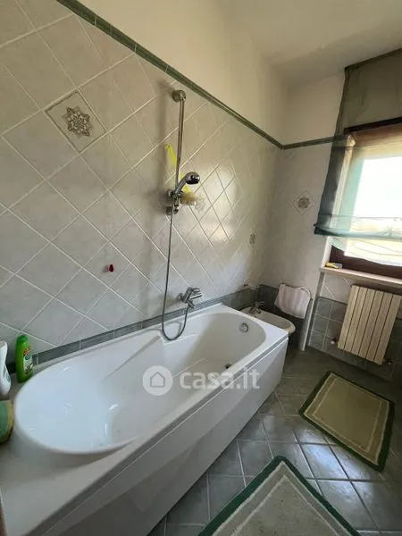 Vannitoad - Rearranged Apartment with Balcony in Tito