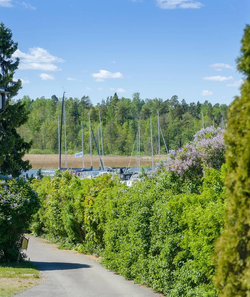 Aed - Villa with Sea View in Österskär