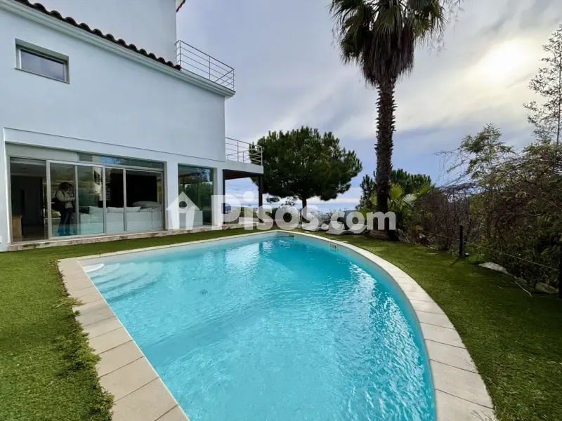 Pool - Spacious House with Private Pool in Costa Brava