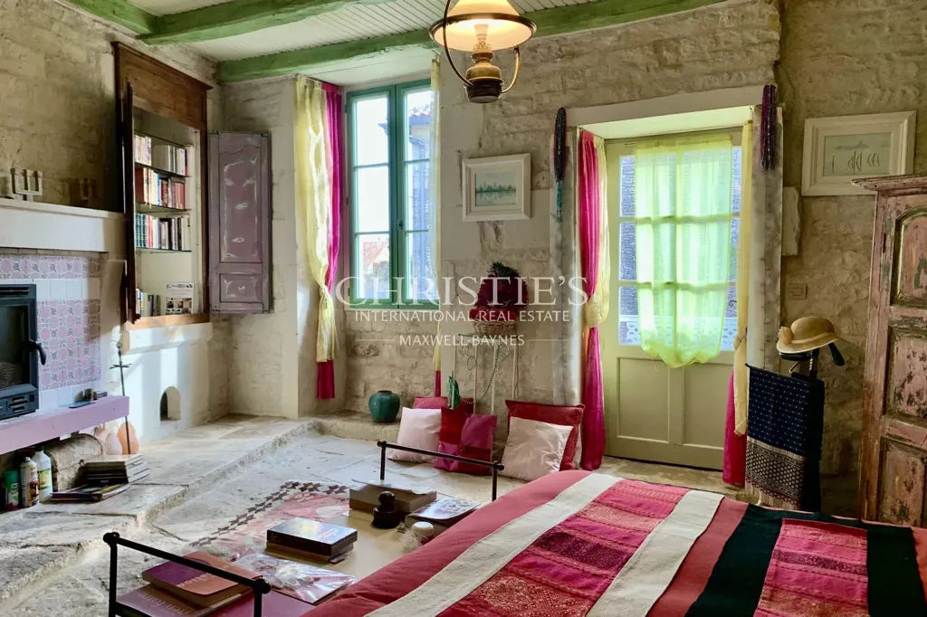 Soggiorno - Historic Manor with Courtyard in Tusson, Charente