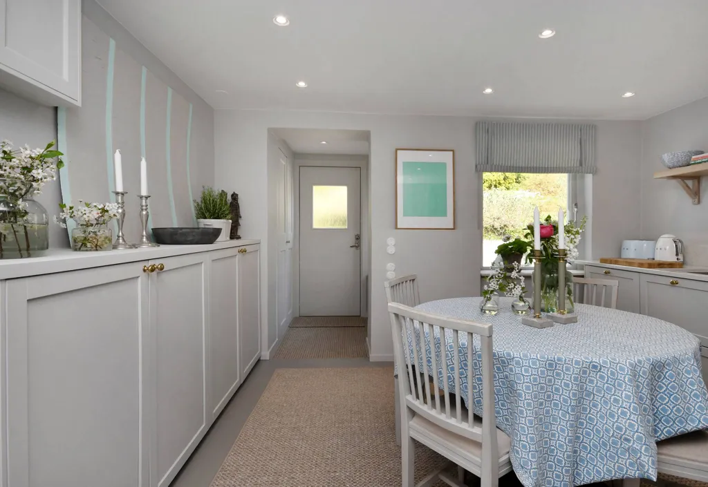 Sala da pranzo - Renovated Apartment with Sea View in Lidingö